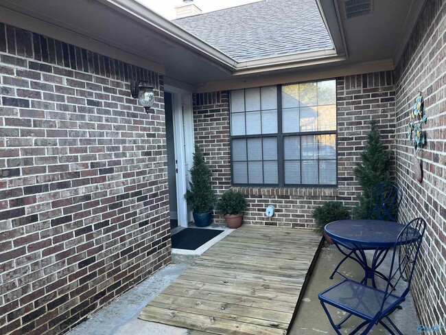 114 Waterford Trce in Scottsboro, AL - Building Photo - Building Photo