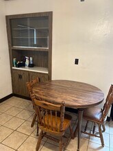 9 Oakland Sq, Unit First Floor in Pittsburgh, PA - Building Photo - Building Photo