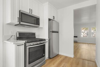8746 Belford Ave in Los Angeles, CA - Building Photo - Building Photo