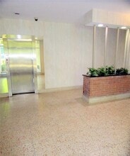 123 Valentine Ln in Yonkers, NY - Building Photo - Building Photo