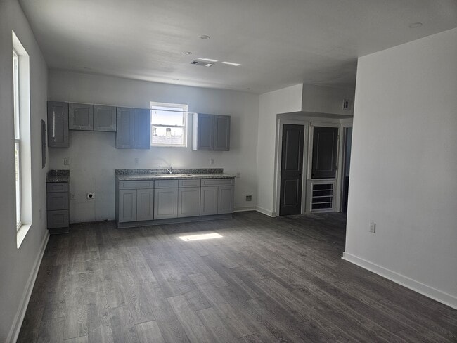 property at 1321 S Rampart St