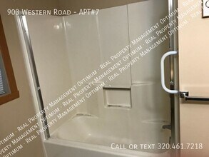 903 Western Rd in Wahpeton, ND - Building Photo - Building Photo