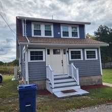 14 McKinley St in Wareham, MA - Building Photo - Building Photo