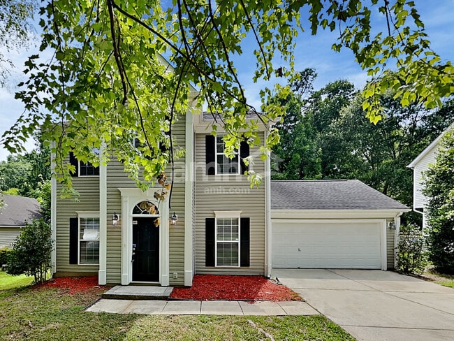 property at 1617 Oak Knoll Ln