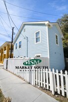 201 W 37th St in Savannah, GA - Building Photo