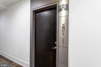 2550 17th St NW in Washington, DC - Building Photo - Building Photo