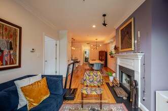 2801 Connecticut Ave NW, Unit #16 in Washington, DC - Foto de edificio - Building Photo