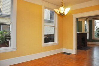 741 18th Ave E in Seattle, WA - Building Photo - Building Photo