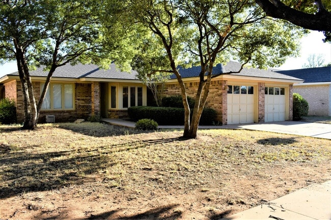 3411 102nd St in Lubbock, TX - Building Photo - Building Photo
