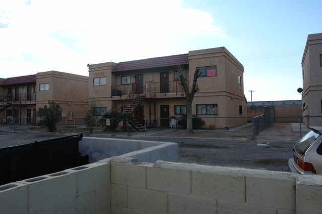 3433 College View Ct in North Las Vegas, NV - Foto de edificio - Building Photo