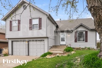 14716 S Brougham Dr in Olathe, KS - Foto de edificio - Building Photo