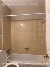 255 W Ocean View Ave-Unit -Apt 14 in Norfolk, VA - Building Photo - Building Photo