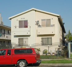 3239 Andrita St in Los Angeles, CA - Building Photo - Building Photo