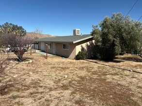7687 Elk Trail in Yucca Valley, CA - Building Photo - Building Photo