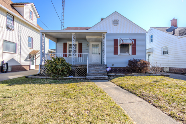 property at 1142 Arlington Ave SW