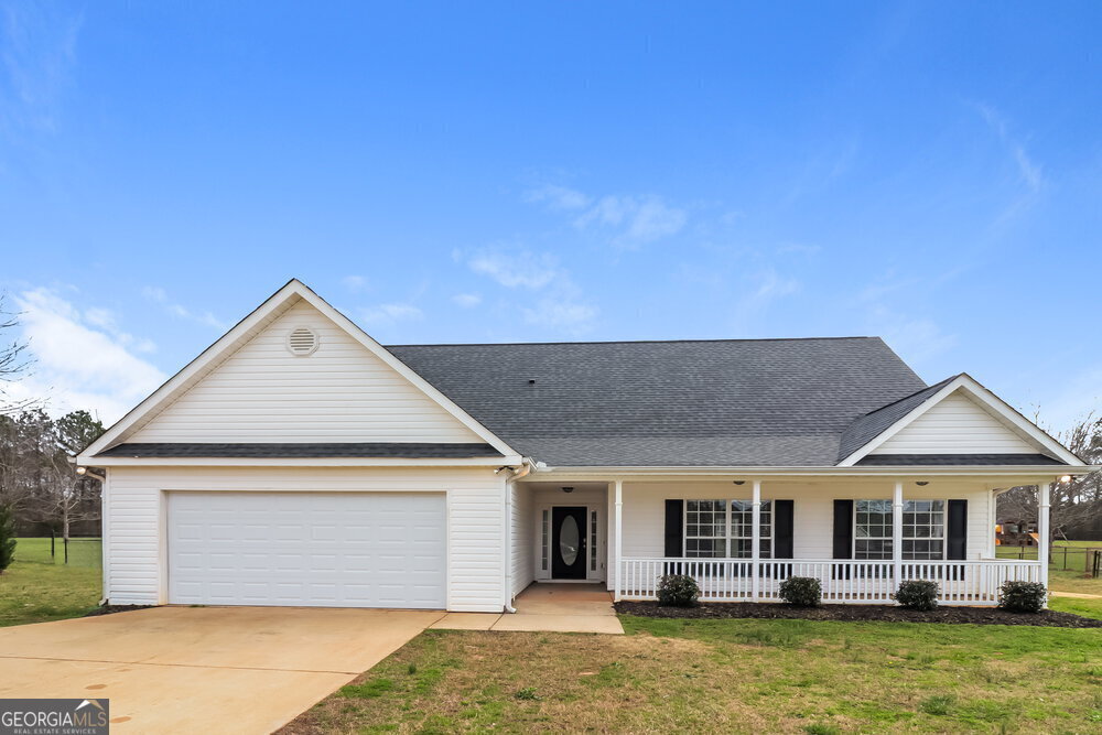 121 High Meadows Trail in Jenkinsburg, GA - Building Photo