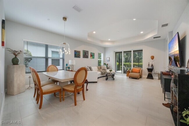 2401 Ariane Dr