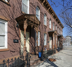 292 Howard Ave in Brooklyn, NY - Building Photo - Building Photo