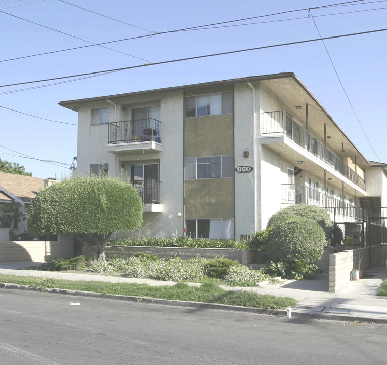 660 W 11th St in San Pedro, CA - Building Photo