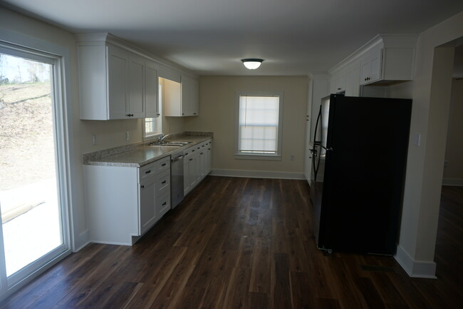 205 Harmony Way in Hamilton, AL - Building Photo - Building Photo