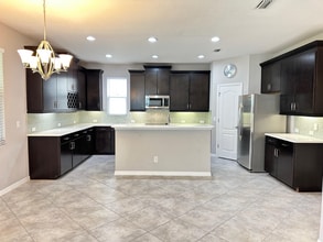 4941 Maple Park St in Orlando, FL - Building Photo - Building Photo