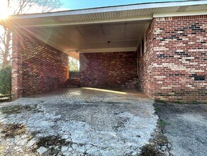 2068 Whitesville Rd in Lagrange, GA - Building Photo - Building Photo