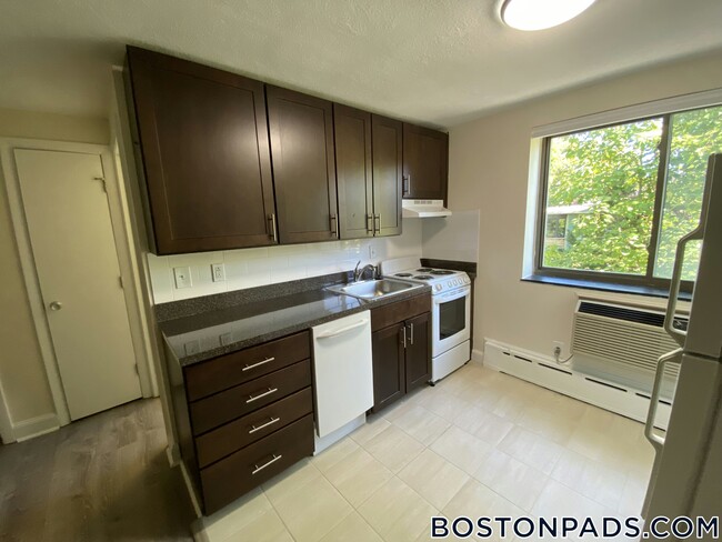 15 Chester St in Cambridge, MA - Building Photo - Building Photo