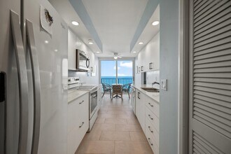 3360 S Ocean Blvd in Palm Beach, FL - Building Photo - Building Photo
