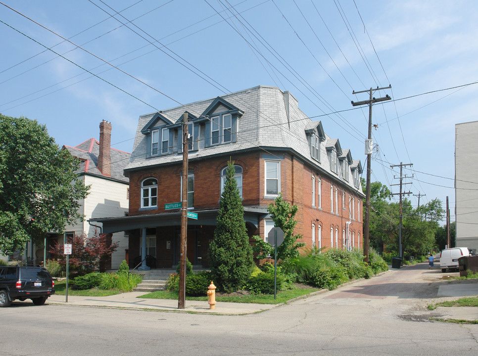 226 Buttles Ave in Columbus, OH - Building Photo