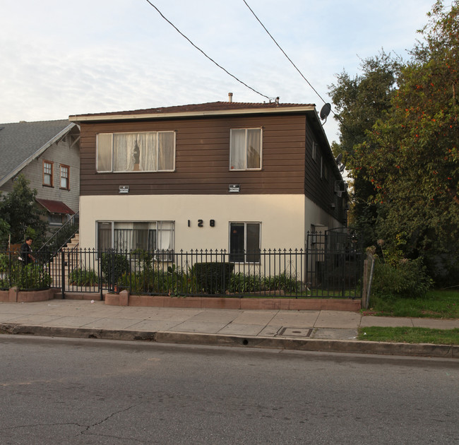 128 Avenue 56 in Los Angeles, CA - Foto de edificio - Building Photo