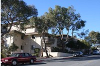 Portola Vista in Monterey, CA - Foto de edificio - Building Photo