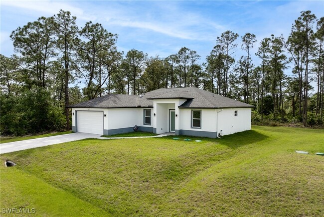 3111 40th St W in Lehigh Acres, FL - Building Photo - Building Photo