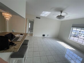 2261 NE 67th St, Unit 1822 in Fort Lauderdale, FL - Building Photo - Building Photo