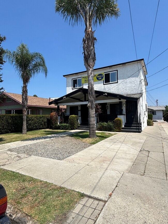1581 1/2 W 36th Pl, Unit 1581 1.2 in Los Angeles, CA - Building Photo - Building Photo