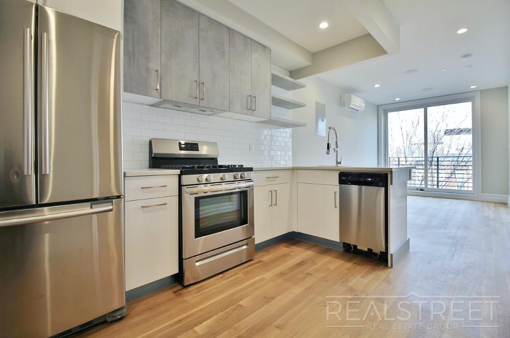 159 Hart St in Brooklyn, NY - Building Photo