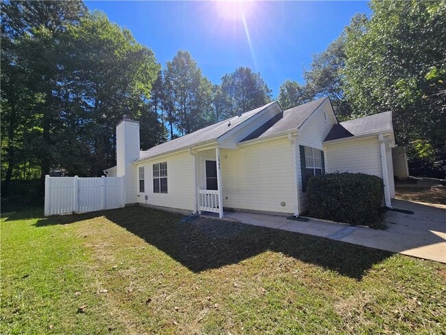 property at 1546 Edgemoor Ln