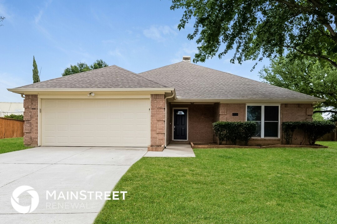 1309 Allante Ct in Euless, TX - Building Photo