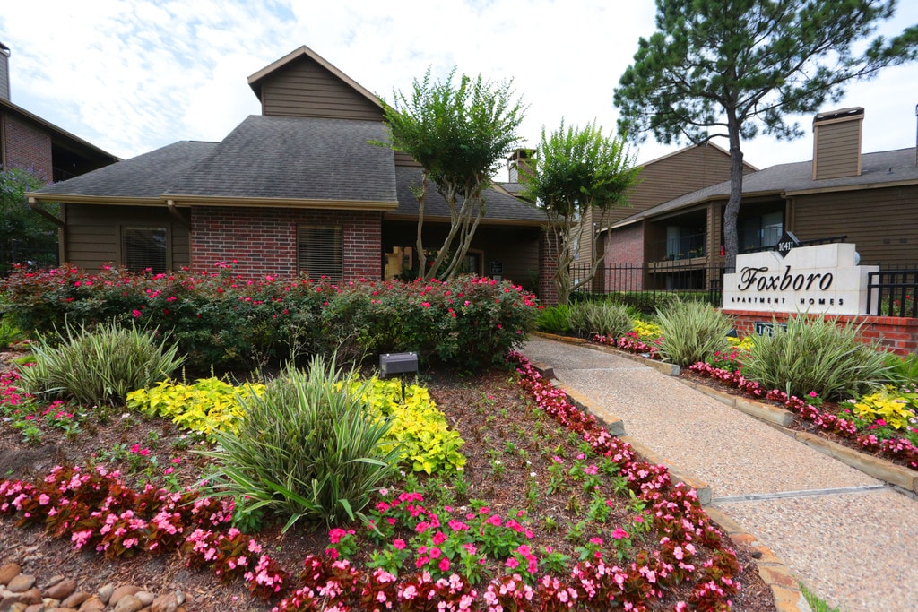 STAR BELTWAY 8 APARTMENTS Houston, TX Apartments