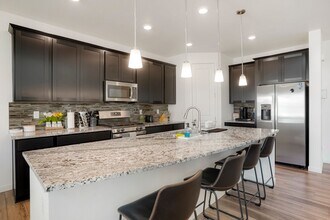 10962 Memphis St in Commerce City, CO - Building Photo - Building Photo