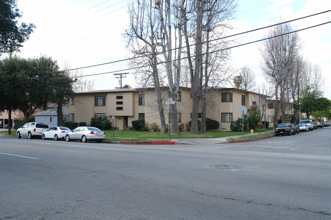 701 S Verdugo Rd in Glendale, CA - Building Photo