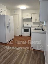 805 W 39 St N in Independence, MO - Building Photo - Building Photo