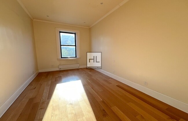 238 W 138th St-Unit -2 in New York, NY - Building Photo - Building Photo