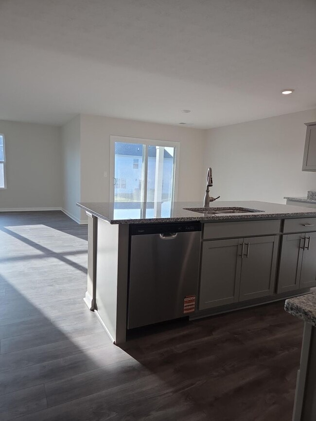 1450 Camden Ln in Xenia, OH - Building Photo - Building Photo