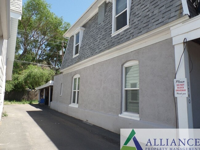 property at 1738 Washington Blvd