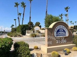 31200 Landau Blvd in Cathedral City, CA - Foto de edificio - Building Photo