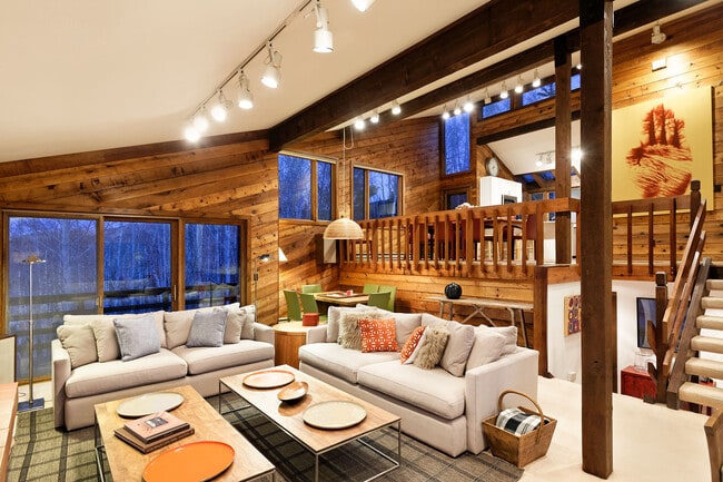 198 Bridge Ln in Snowmass Village, CO - Building Photo - Building Photo