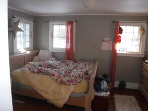 32 College Ave in Orono, ME - Building Photo - Building Photo