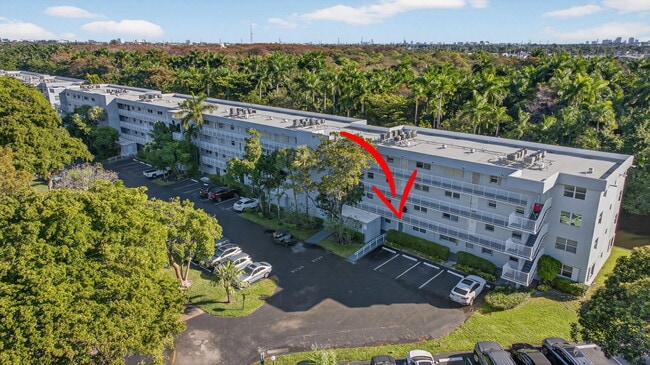 107 Royal Pk Dr in Oakland Park, FL - Building Photo - Building Photo