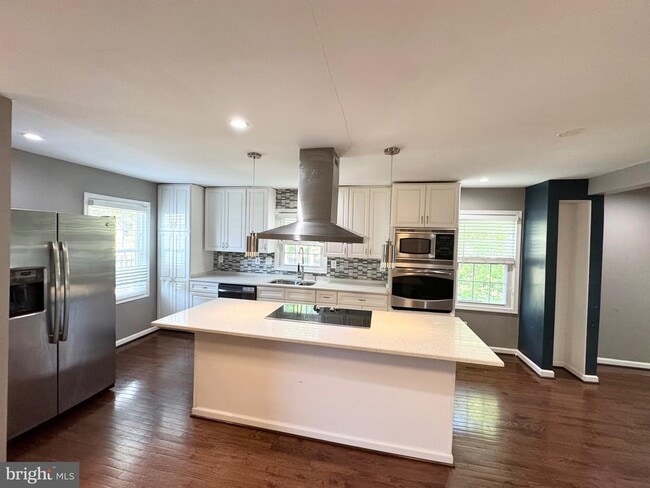 16611 Geddy Ct in Woodbridge, VA - Building Photo - Building Photo