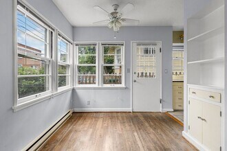 1516 NE Schuyler St in Portland, OR - Building Photo - Building Photo